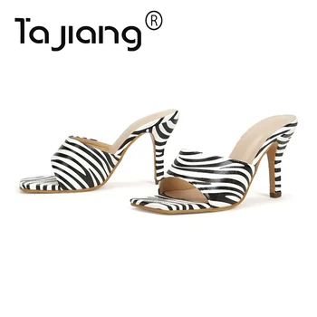 Ta Jiang Novo autêntica moda casual simples de verão, sandálias, metal, strass, dedo do pé quadrado sandálias flip flop T0082